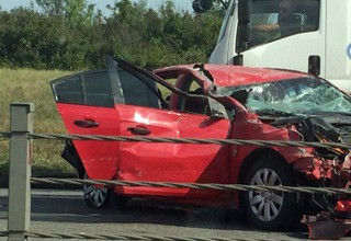 Опрокинулся Chevrolet Cruze на 1011-м км трассы М-4 неподалеку от г. Шахты