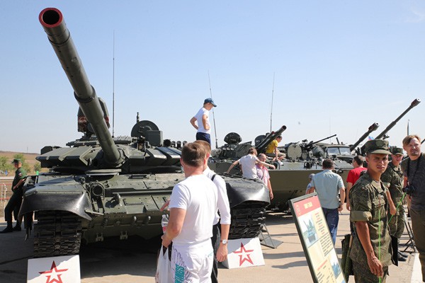 Открылся военный форум «Армия-2020» под Таганрогом