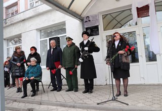 В г. Шахты открыли памятную доску в честь подводника с погибшей подлодки «К-8»