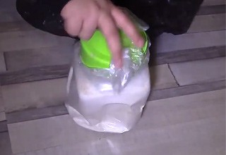 У девушки обнаружено 1,5 кг наркотиков — дом брали штурмом бойцы спецподразделения «Гром»