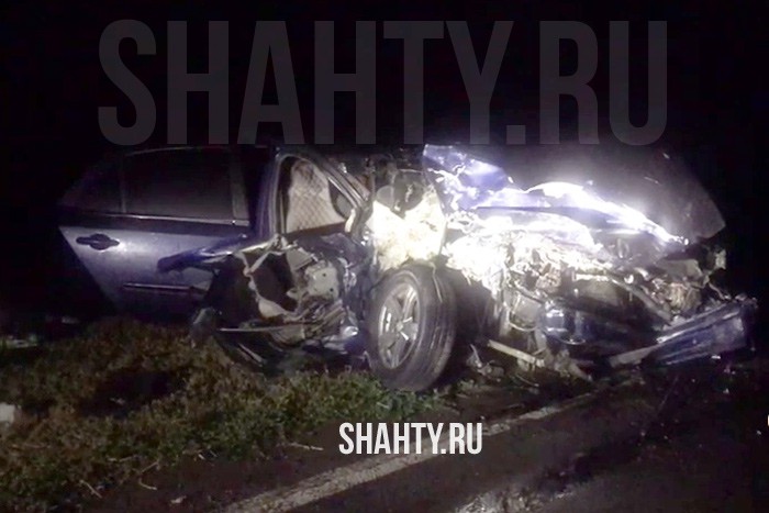 Погибли водитель и пассажир Renault в ДТП в Ростовской области