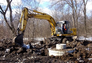 В г. Шахты завершают замену водопровода протяженностью 1350 метров [Фото]
