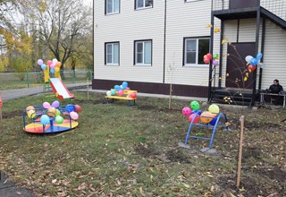 Установили игровую площадку в детсаду г. Шахты за 157 тысяч рублей [Фото]
