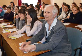 600 жителей  г. Шахты писали «Тотальный диктант» в 14 местах
