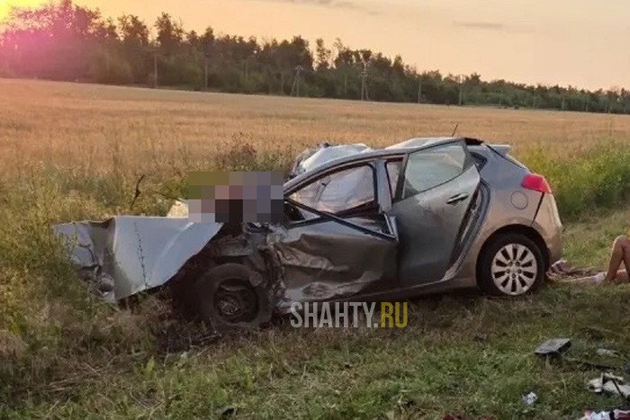 В ДТП на трассе Шахты — Раздорская погибли пассажиры Kia Ceed