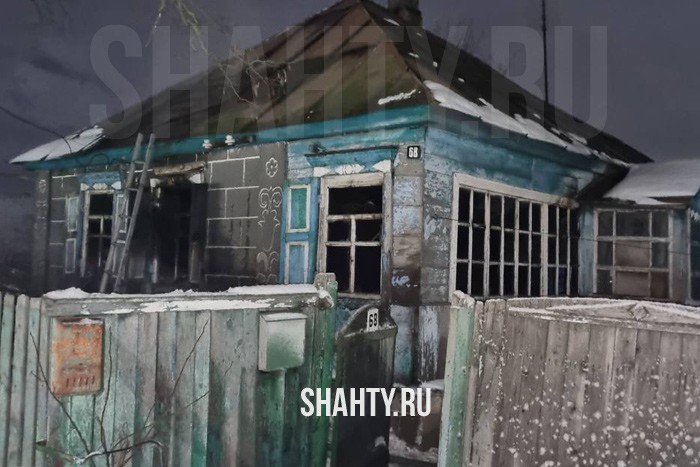 В Шахтах на пожаре в частном доме погиб 48-летний мужчина