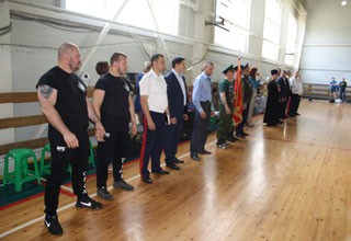 В г. Шахты проходит турнир по казачьему рукопашному бою, приуроченный ко Дню пограничника