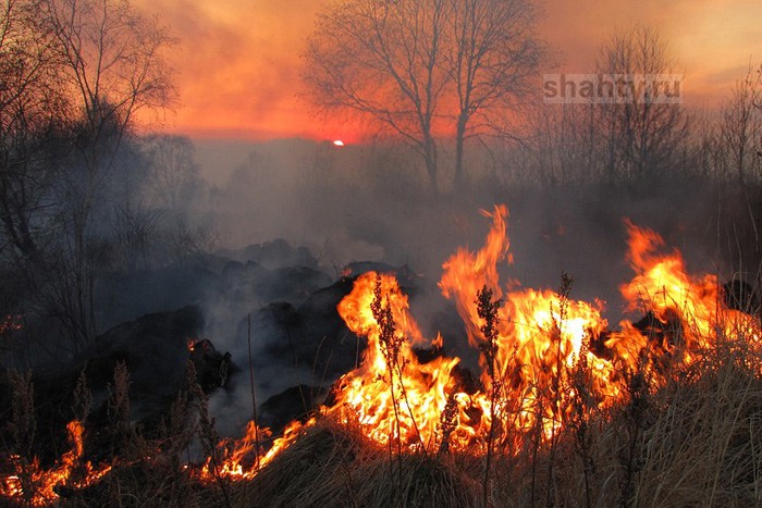 Под Шахтами в слободе Красюковской утром сгорел частный дом