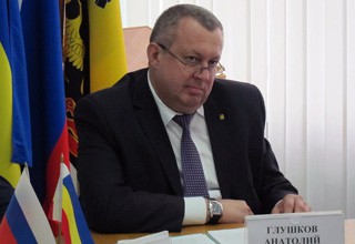 Решил покинуть администрацию г. Шахты зам сити-менеджера Анатолий Глушков