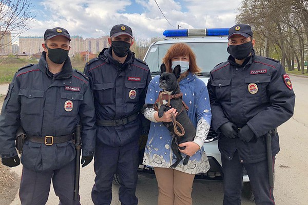 Полицейские вернули пса «Цацу» хозяйке