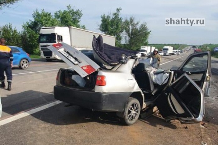 1024 км. ДТП м4 Дон в Кущевском районе. Авария на м4 вчера в Ростовской области на трассе.