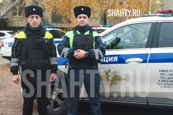 В г. Шахты инспекторы ДПС помогли доставить ребенка с аппендицитом в больницу