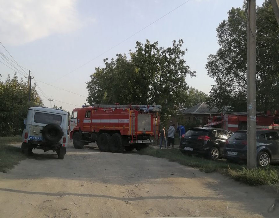 Пожар на Крупской Новочеркасск. Пожар в Новочеркасске сейчас. Пожарные Новочеркасска. Ул Крупская Новочеркасск.