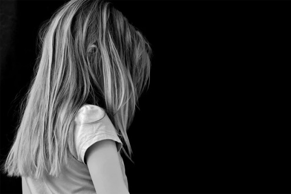Пенсионер насиловал 11-летнюю внучку в Ростовской области