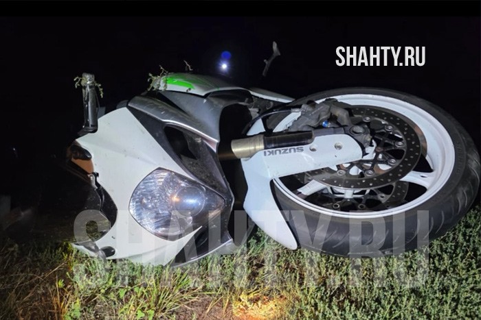 Разбился насмерть мотоциклист в ДТП на встречке в Ростовской области