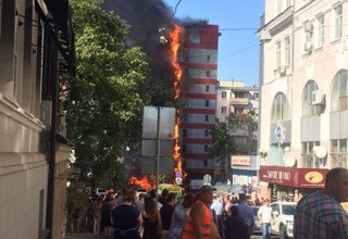 Горит отель в центре Ростова [Фото]