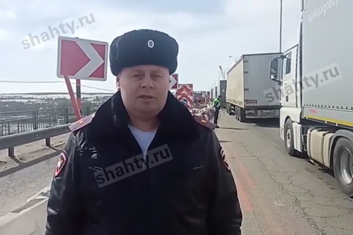 Затруднено движение по трассе М-4 «Дон» из-за ремонта моста в Ростовской области