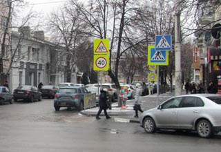 На дорожные знаки в г. Шахты потратили миллион рублей за год