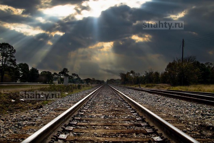 Поезд сбил парня рядом с городом Шахты