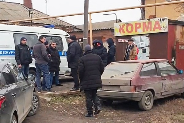 В г. Шахты продавали запрещенные вещества в магазине кормов для животных