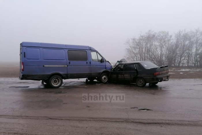Один погиб и пятеро пострадали в ДТП на трассе в Ростовской области
