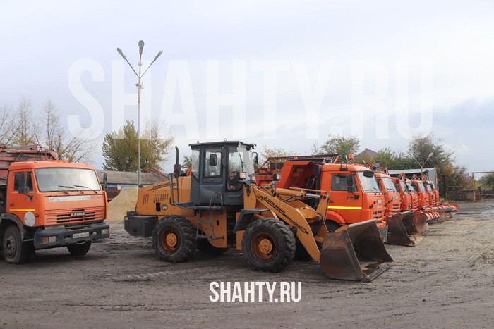 В Шахтах посчитали коммунальную технику перед зимой