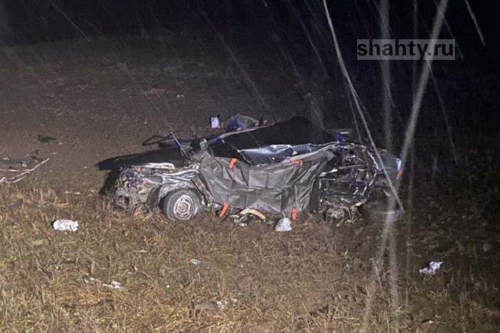 Погибли двое взрослых и ребенок в лобовом столкновении с Range Rover под Ростовом