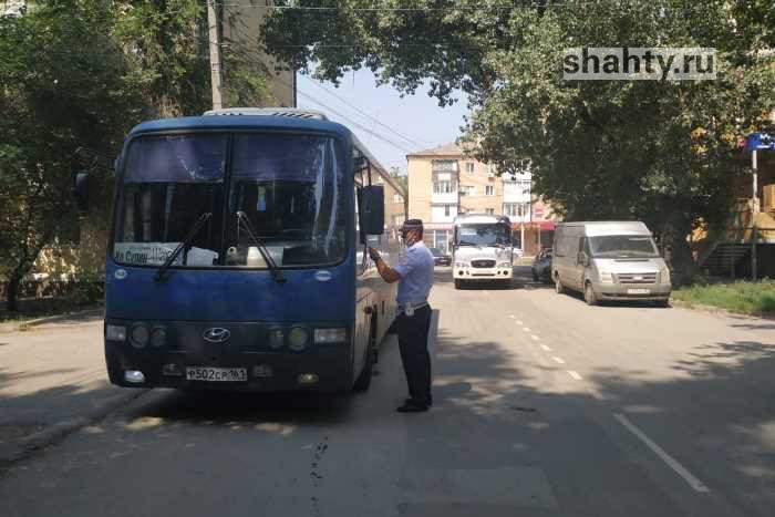 В Шахтах проверяют маски у пассажиров автобусов