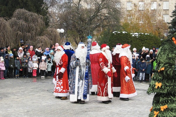 В г. Шахты отметят День рождения Деда Мороза 18 ноября