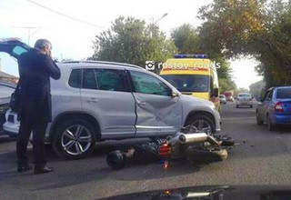 Погиб парень на байке, столкнувшись с Volkswagen Tiguan