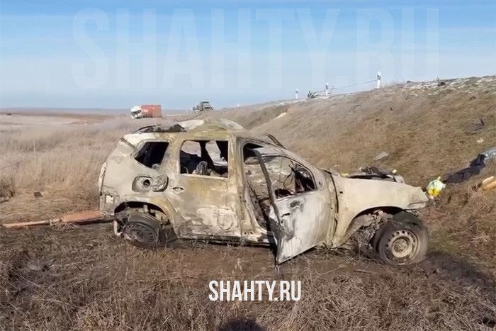 Сгорели трое людей в Renault Duster после столкновения с МАЗом в Ростовской области