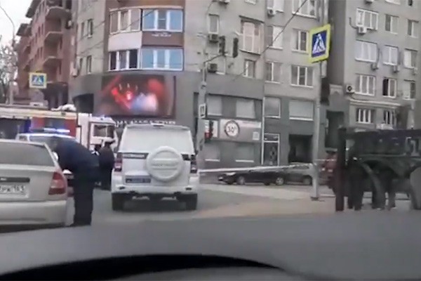 Взял в заложники жену и ребёнка подполковник в Ростове — квартиру взял штурмом СОБР