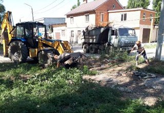 Убрали свалку мусора в городе Шахты [Фото]