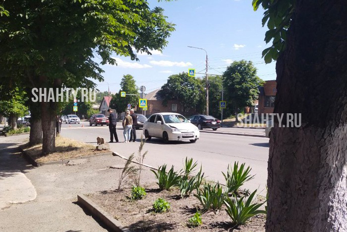 В Шахтах сбили человека на пешеходном переходе на улице Советской