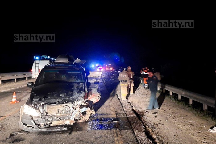 Под Шахтами погибли трое детей и трое взрослых: ДТП на трассе М-4 «Дон»