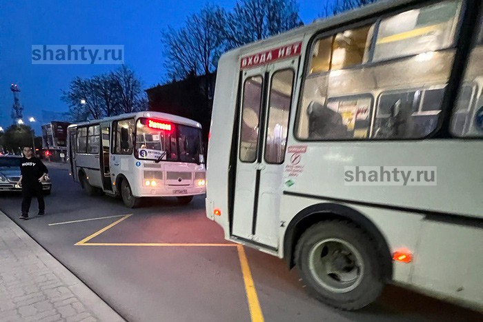 В Шахтах на Пасху ввели дополнительные маршруты автобусов на кладбища
