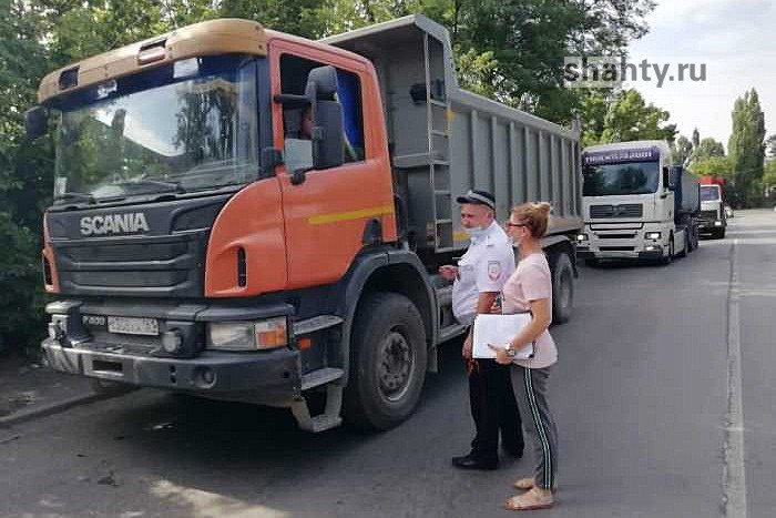 В г. Шахты запретили проезд грузовикам по улицам Колесникова и 60 лет Победы