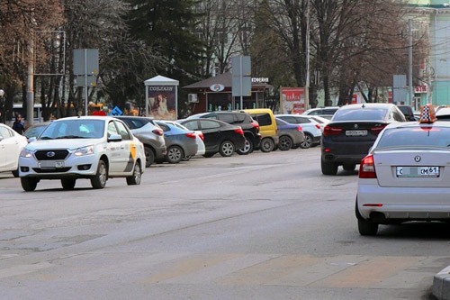 Пугают «Парконом» водителей г. Шахты, неправильно паркующих машины