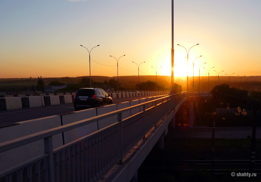 Закат на мосту, ул. Советская, г. Шахты